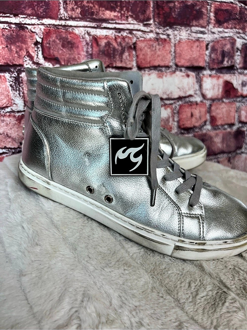 Fuego Metallic Silver High Top Dance Sneakers Size 9M 10W